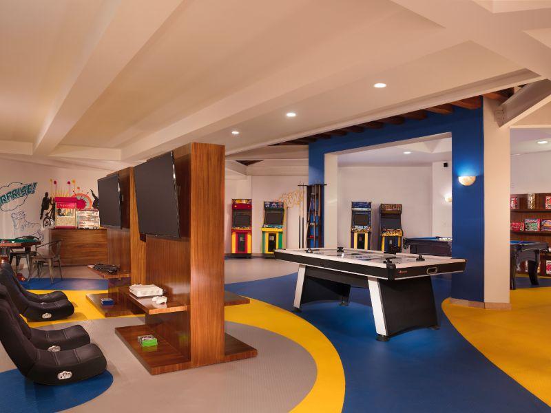 Adventure friends Krystal Grand® Puerto Vallarta Adventure friends Krystal Grand® Puerto Vallarta